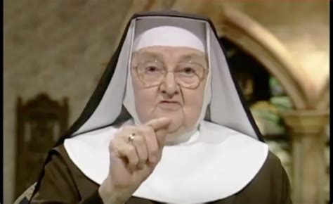 6) Say ten Hail Marys while meditating on the Mystery. . Mother angelica joyful mysteries youtube